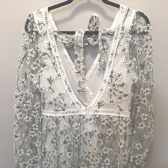 Ivory Floral Embroidered Maxi Dress - Picture 6 of 8